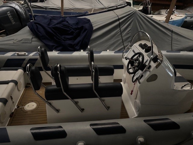 Ribeye S785 helm and canvas cover